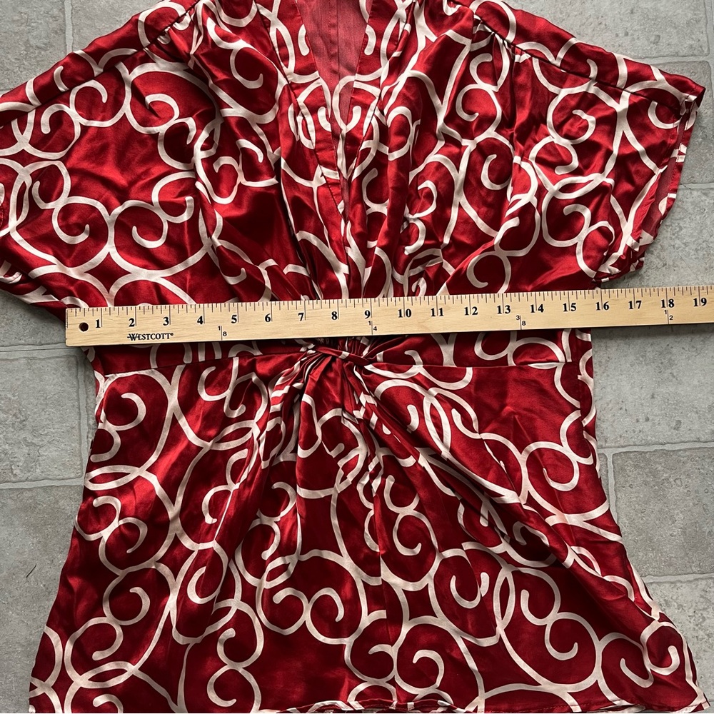 Anne Klein red silk blouse white swirl pattern sinched waist y2k women’s 4 - Picture 5 of 8